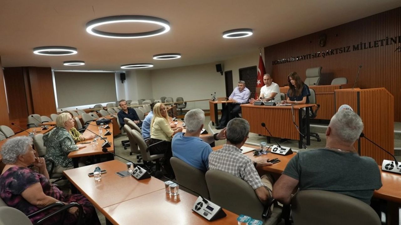 İstanbul Maltepe’de muhtarlarla buluşma devam ediyor
