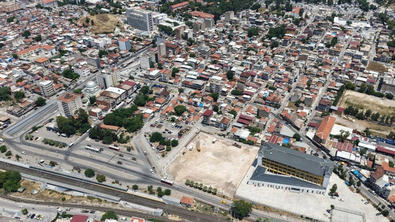 İzmir’in futbol hafızası yeniden canlanıyor
