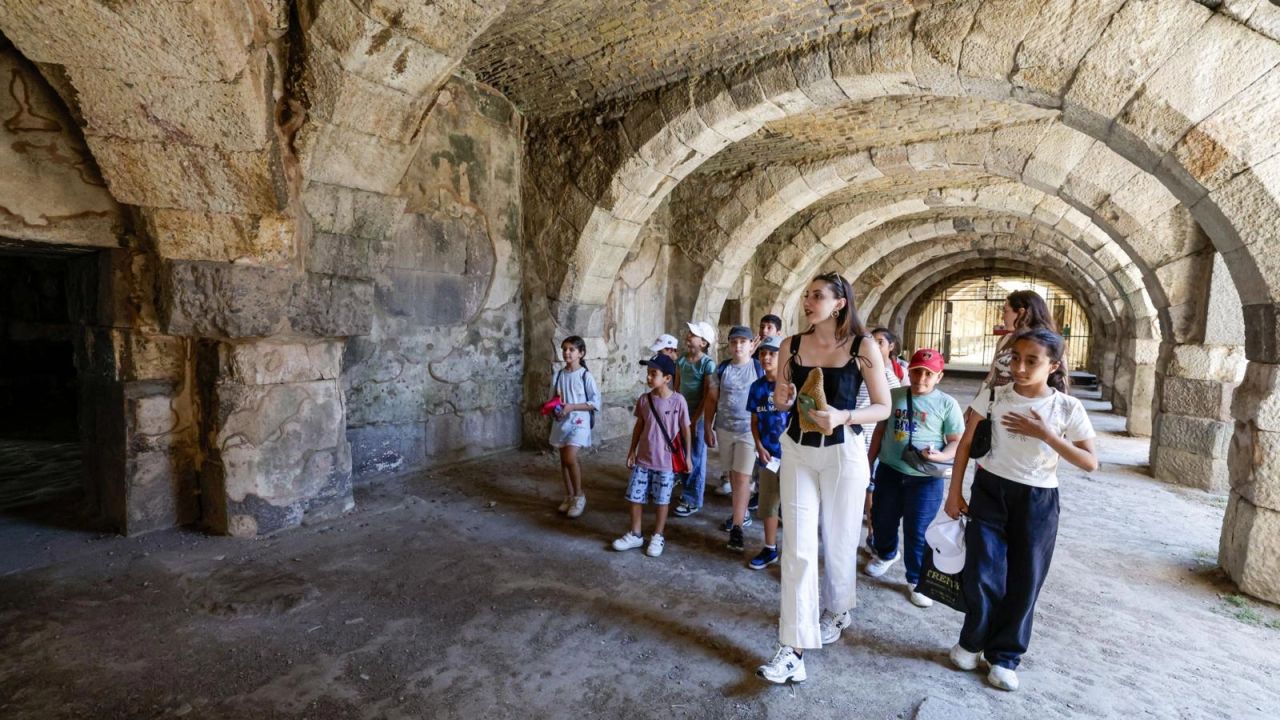 İzmir’in mirası çocuklarla geleceğe taşınıyor