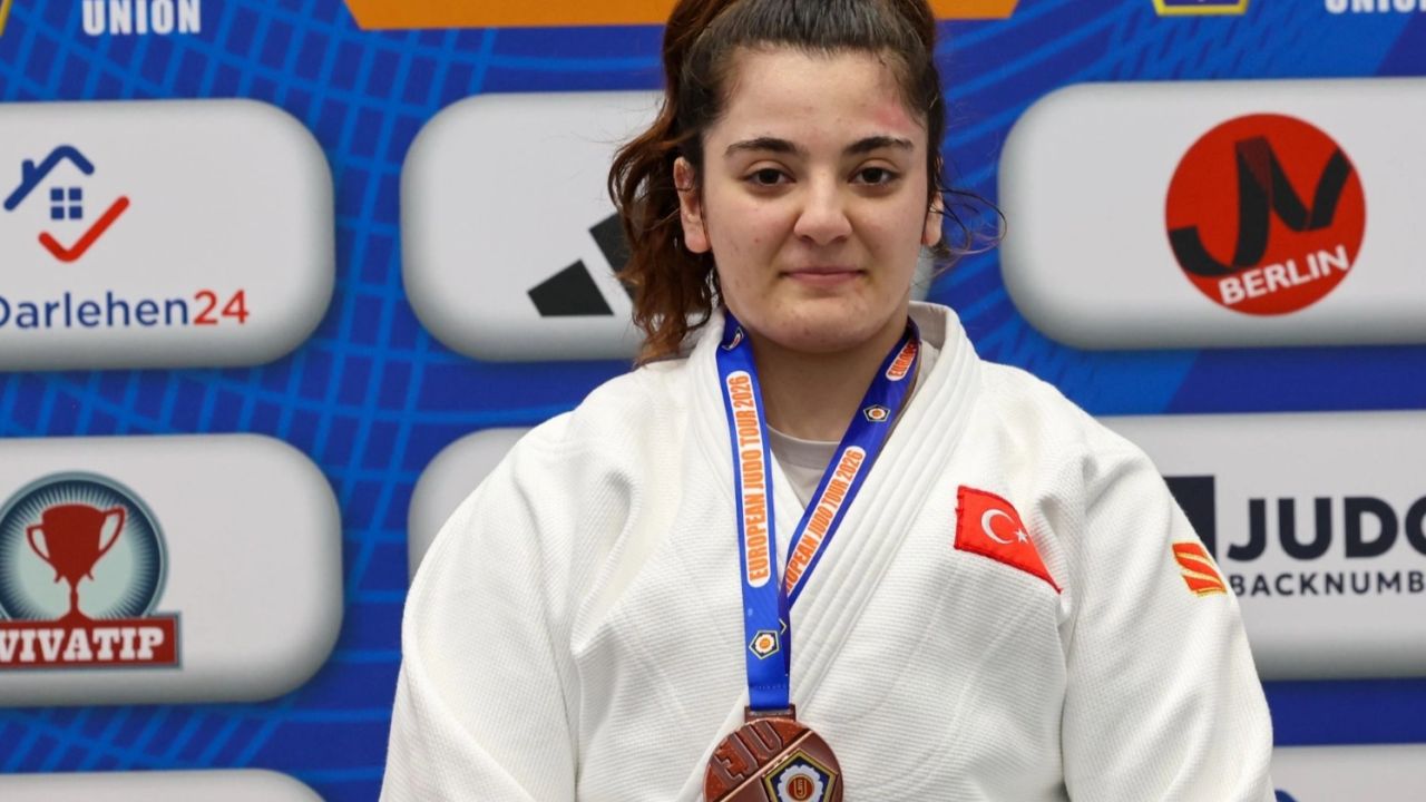 İzmirli Sema Avrupa Kupası’nda kürsüde