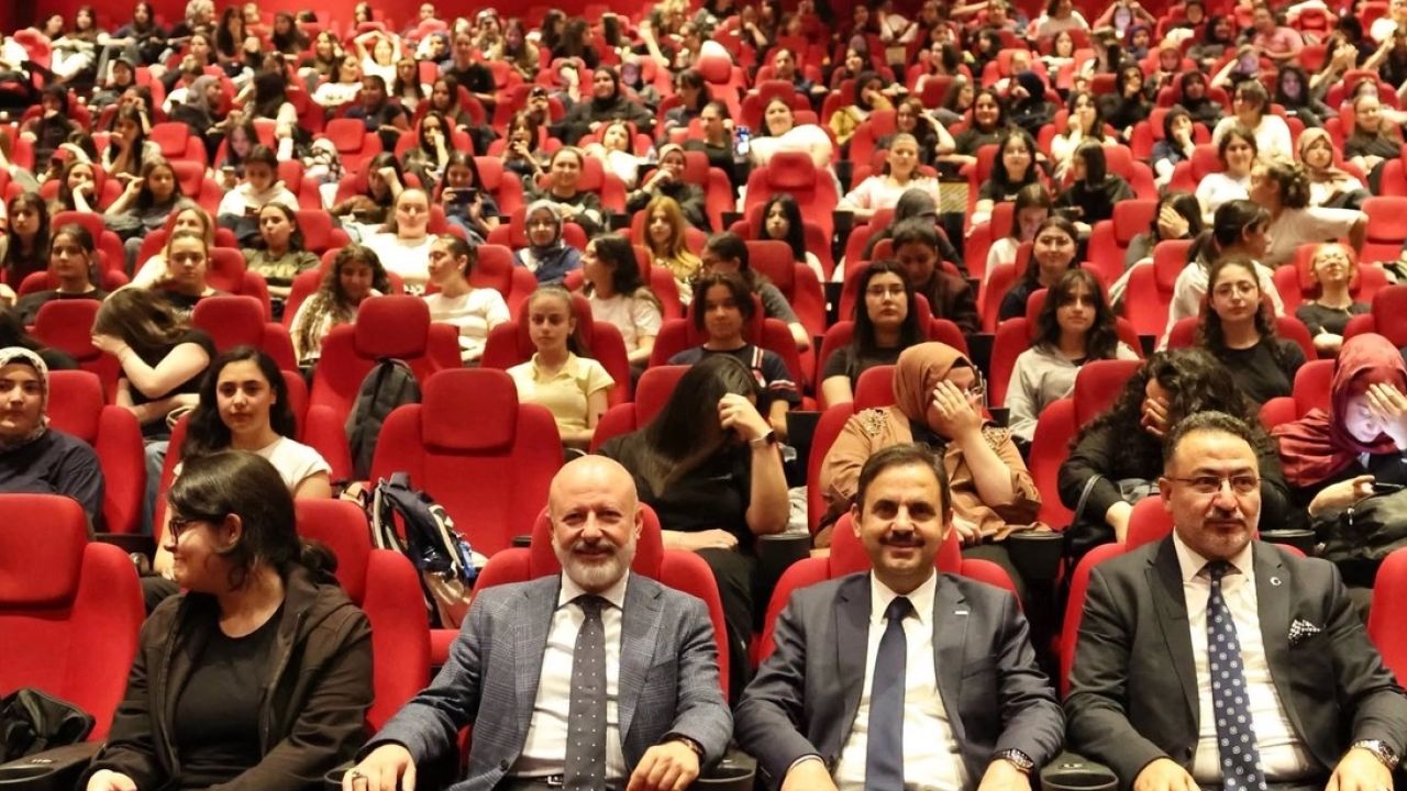 Kayseri Kocasinan'dan gençlere sosyal aktivite