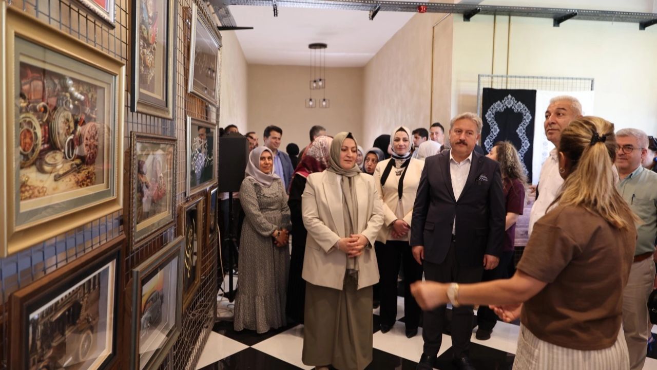 Kayseri Melikgazi'de bir yıllık emek görücüye çıktı