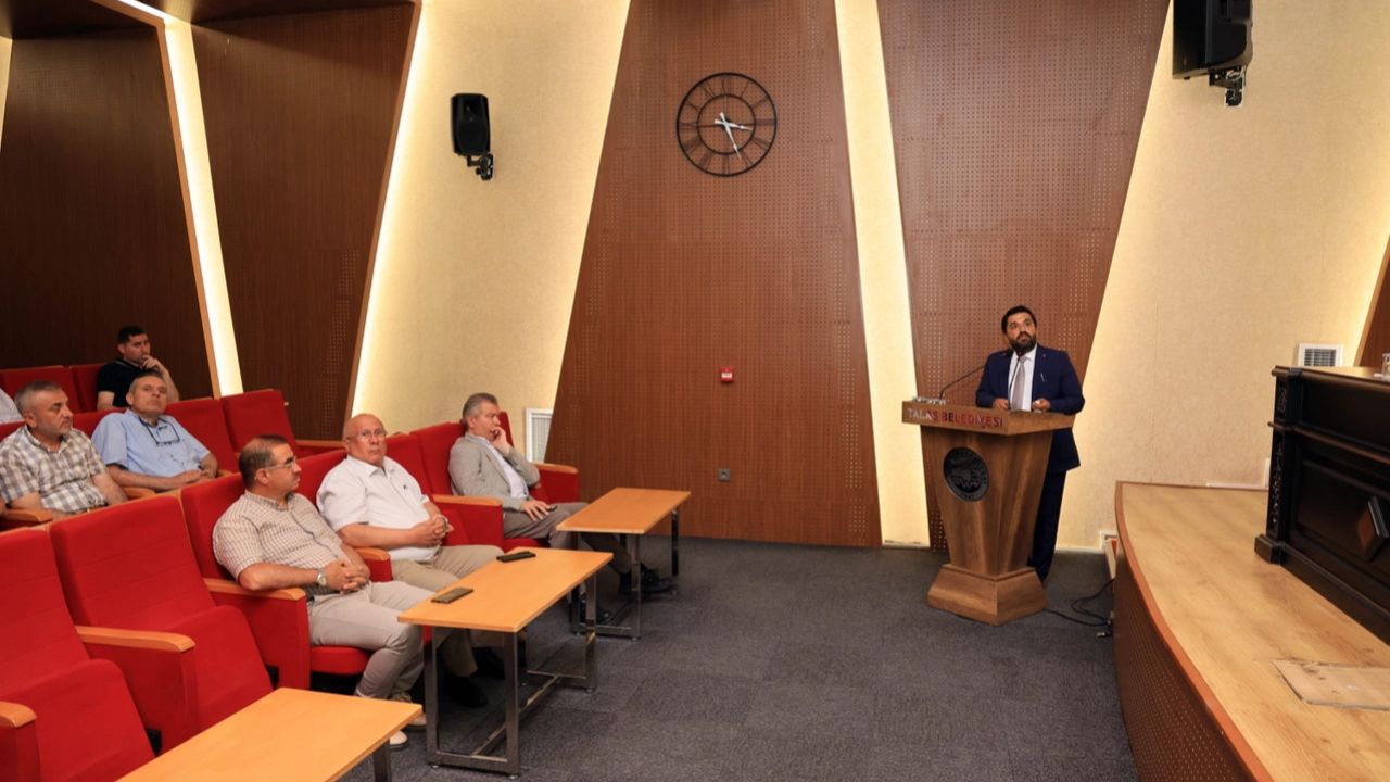 Kayseri Talas personeline kanser farkındalığı