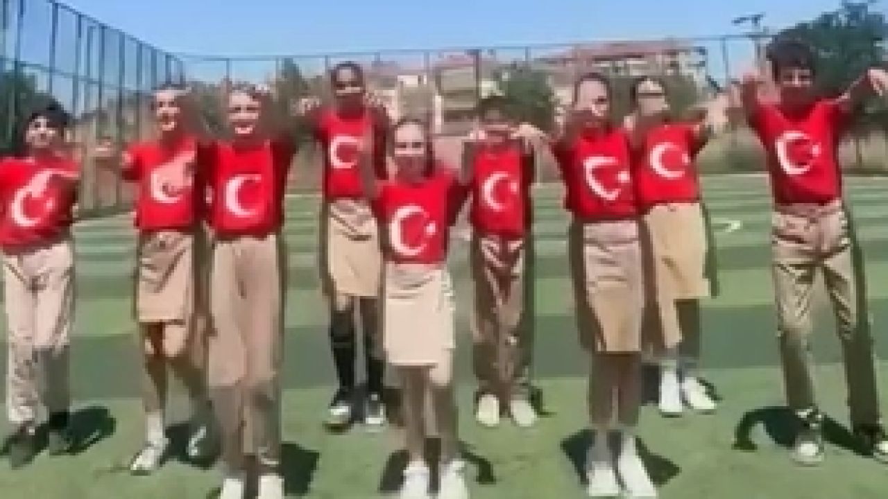 Keşan’da öğrencilerden Millilere dev destek