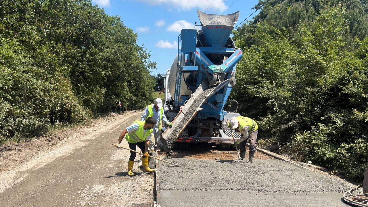Kocaeli Gebze'de beton yol onarımı başladı