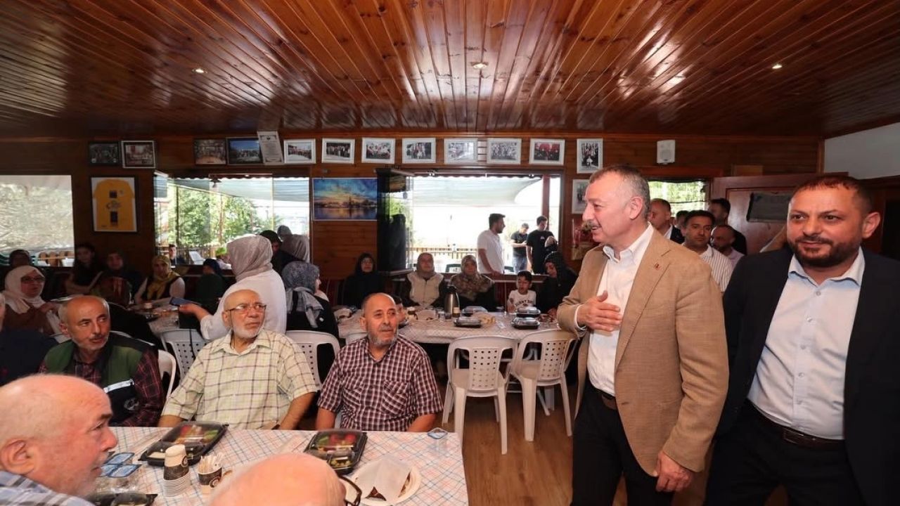 Kocaeli Yörüklerden Başkan Büyükakın’a şiirli karşılama