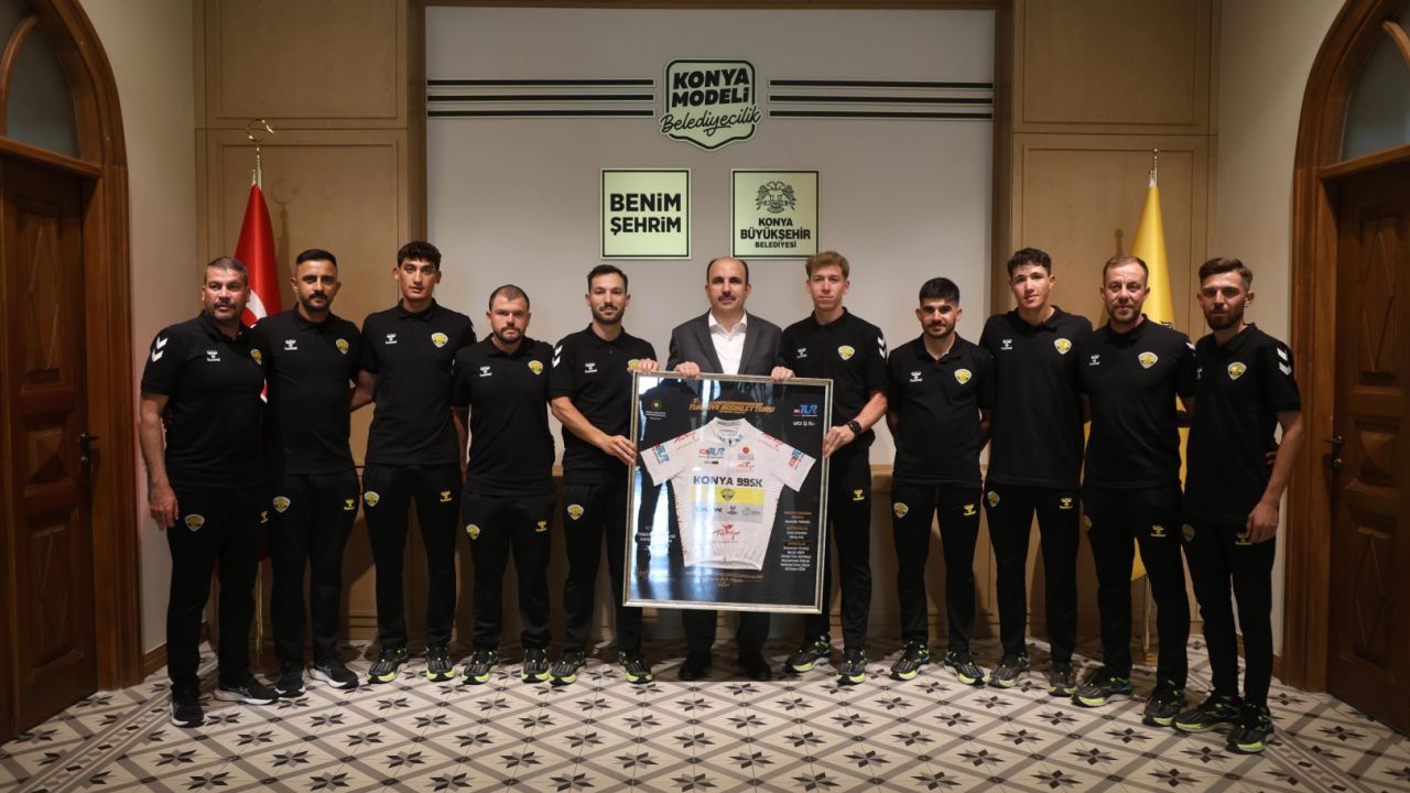 Konya Bisiklet Takımı Başkan Altay’ı ziyaret etti