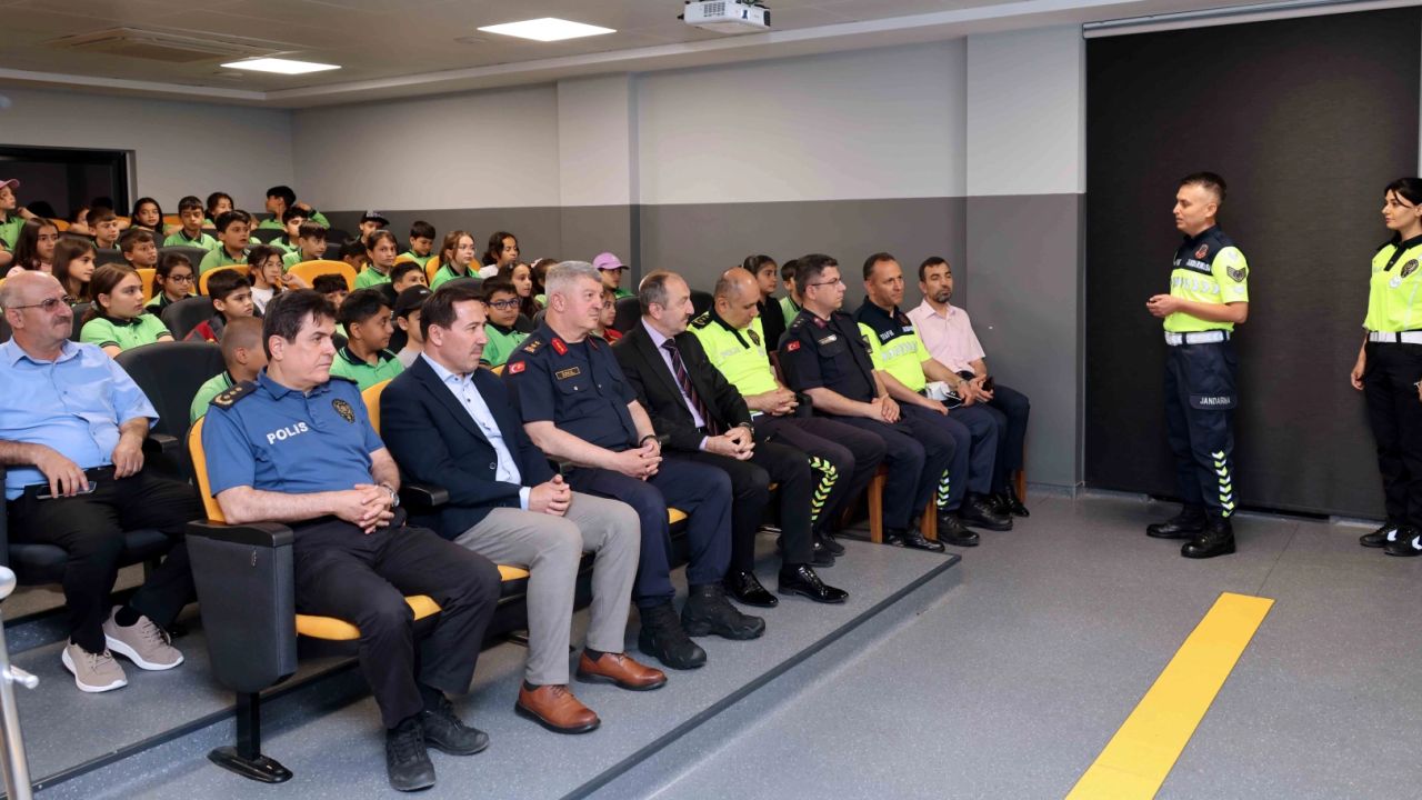 Konya Karatay Trafik Eğitim Parkı’nda eğitimler tamamlandı