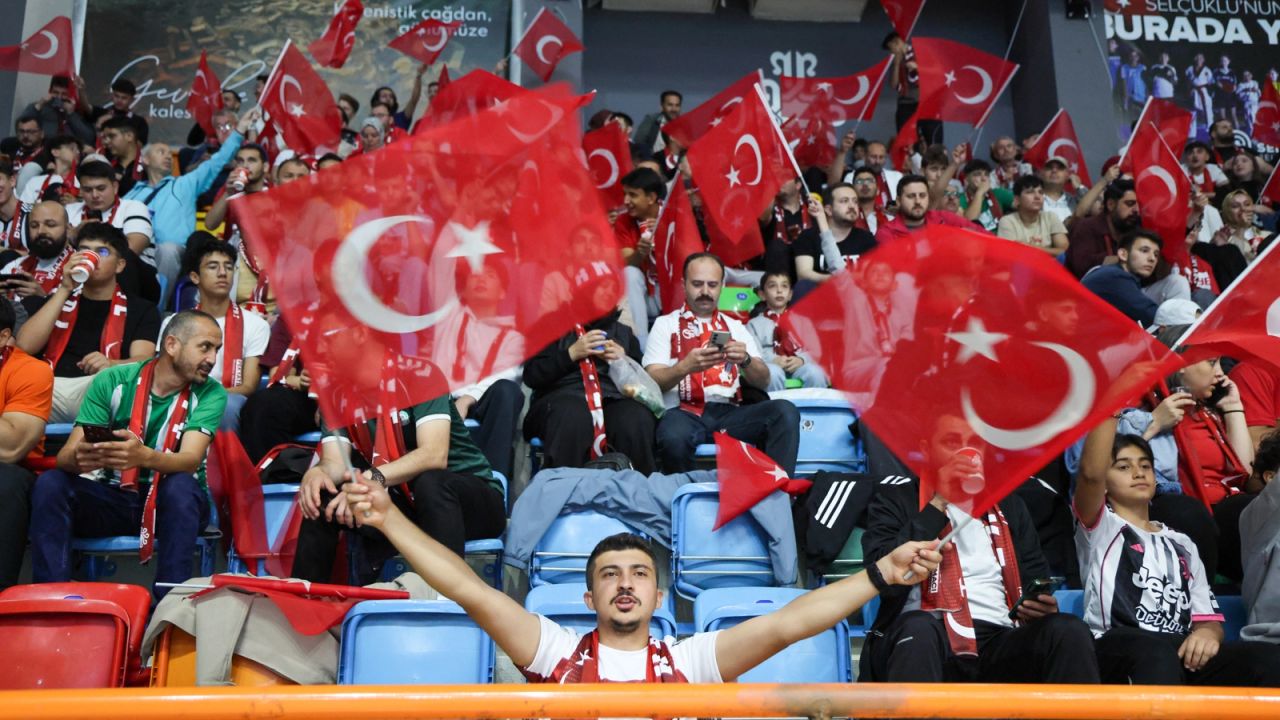 Konya Selçuklu da 'dev' heyecan yaşadı