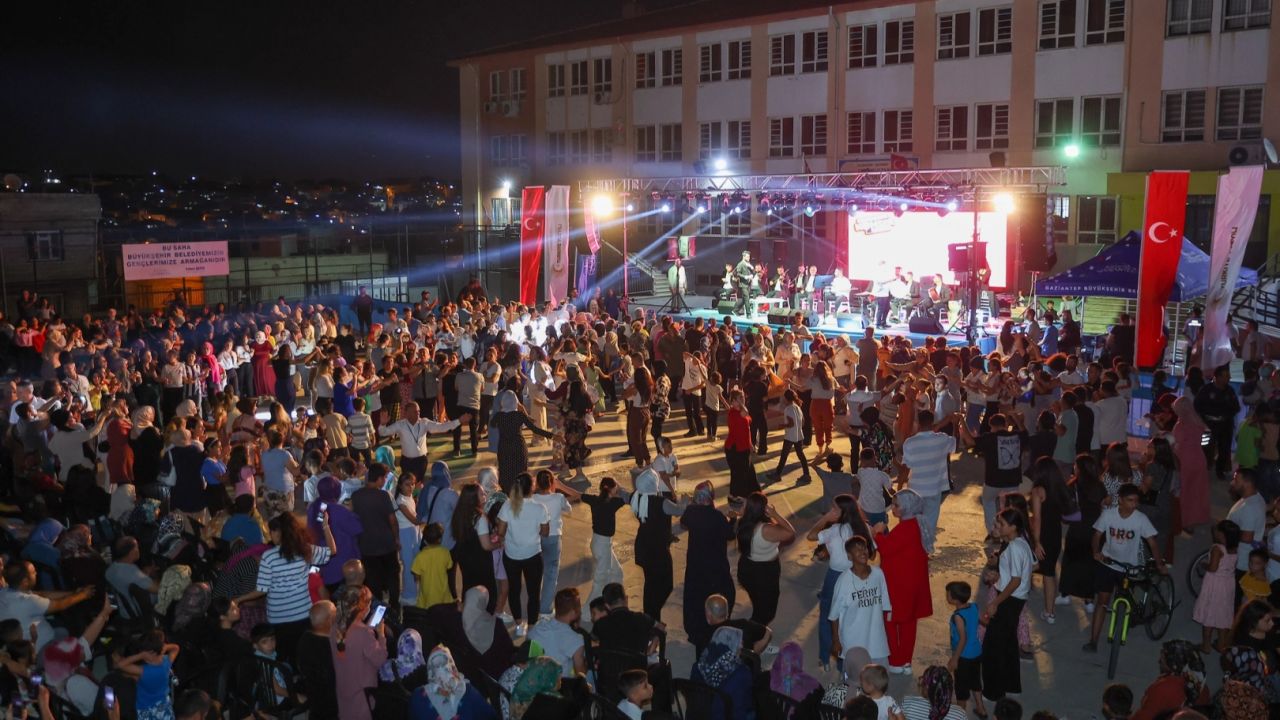 Mahallemde Konser Var başlıyor