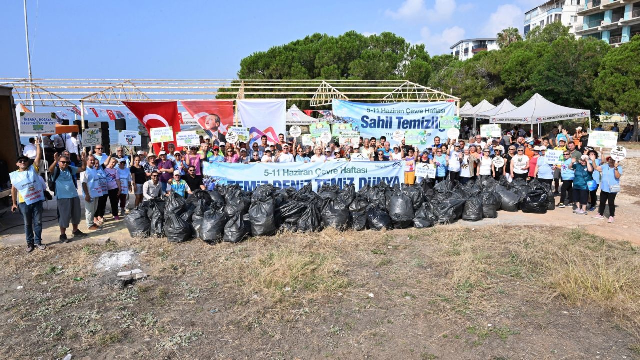 Mersin’de Çevre Haftası’nda sahiller temizlendi