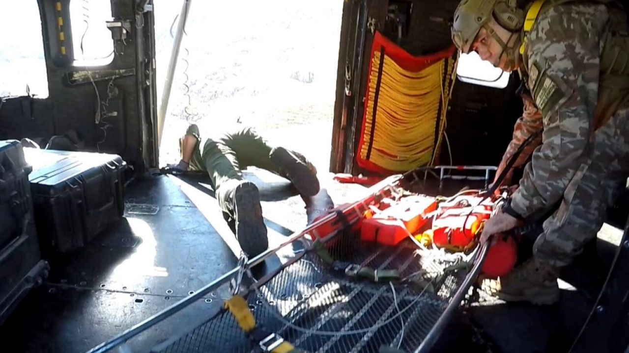 Niğde Aladağlar’da yaralanan vatandaş helikopterle kurtarıldı