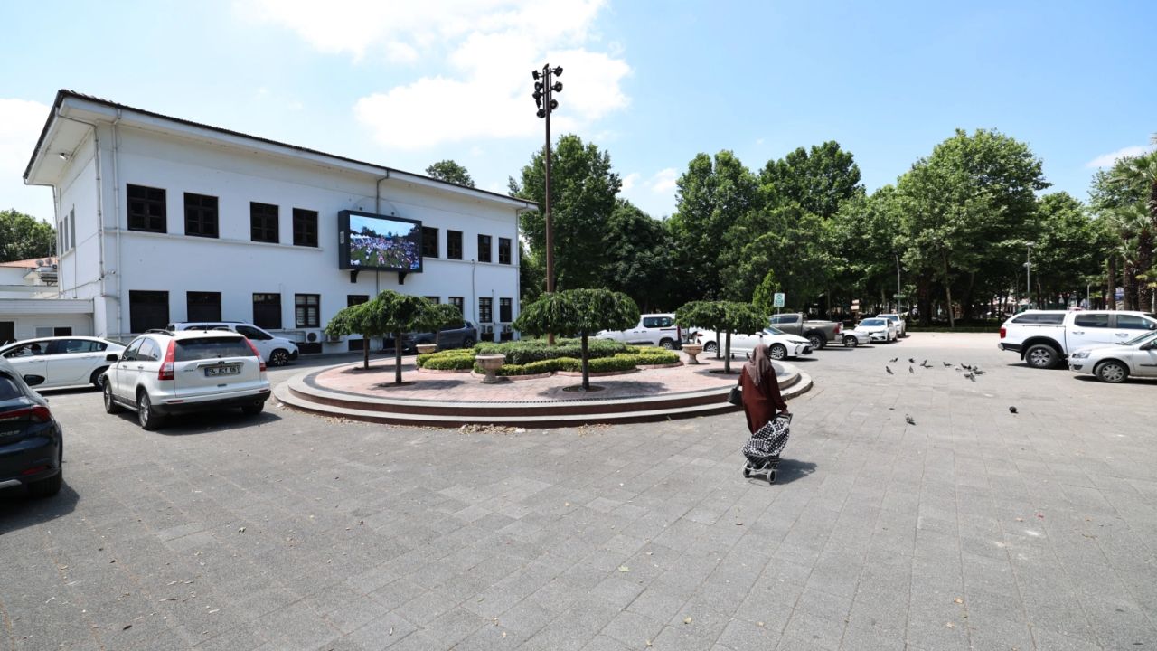 Sakarya Ay Yıldız için bu meydanda tek yürek olacak