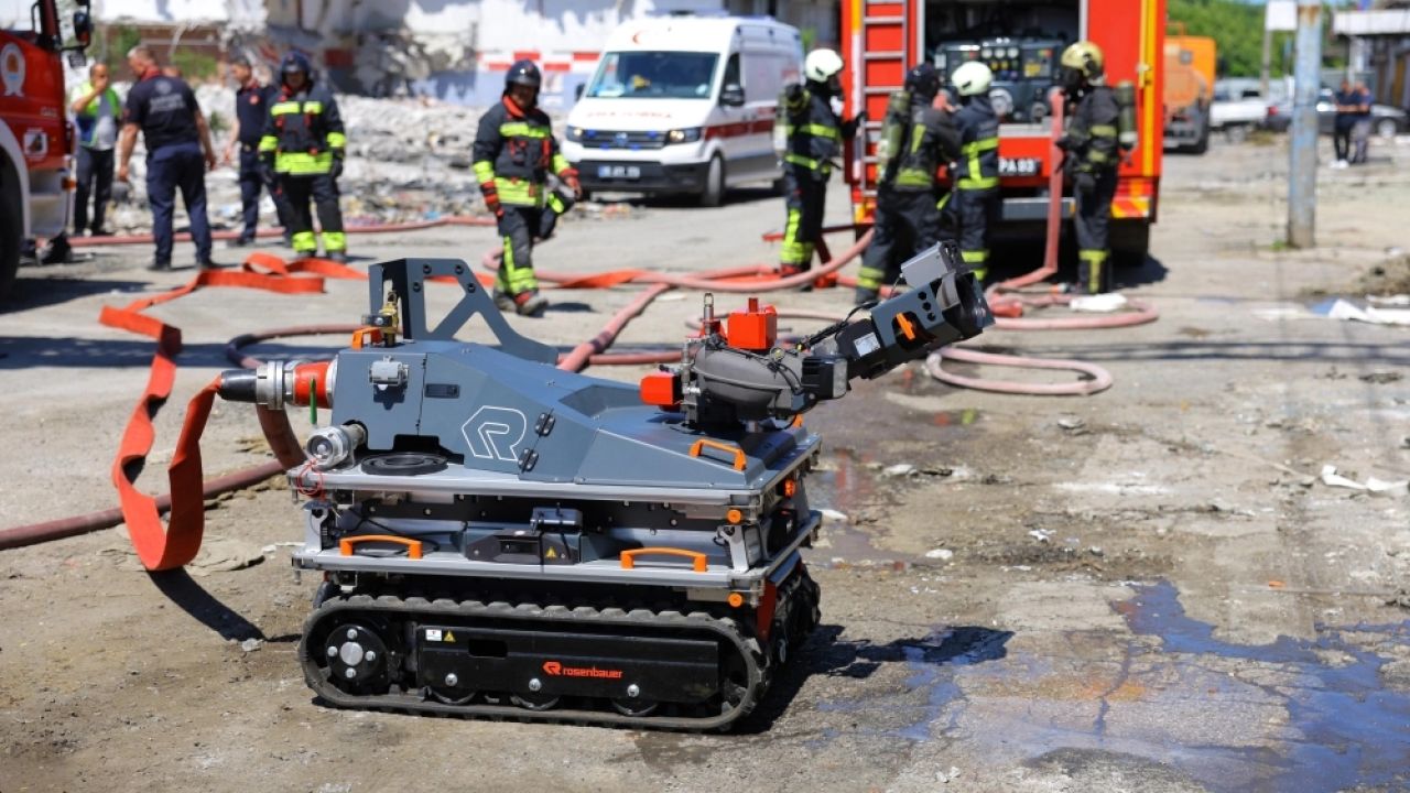 Samsun İtfaiyesi “Alevkıran” robotuyla güçleniyor