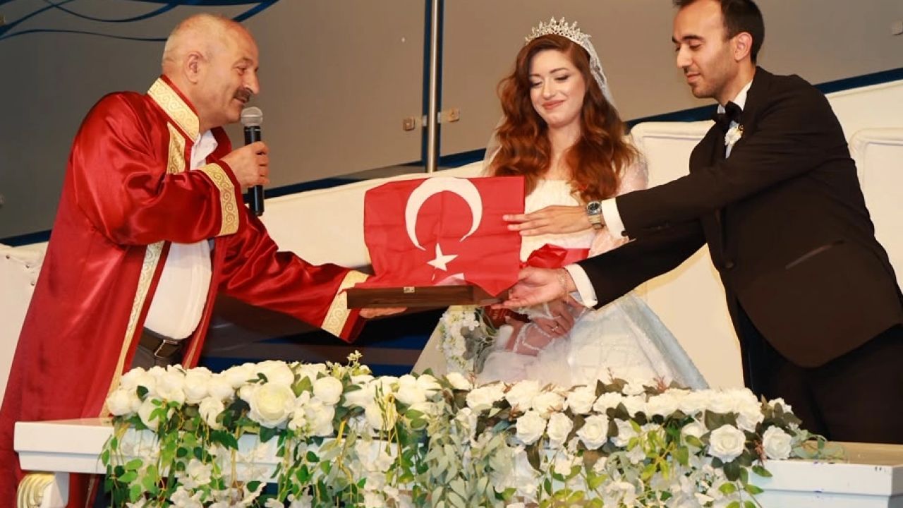 Sultan II. Abdülhamid Han’ın torununun nikahını Başkan Büyükgöz kıydı