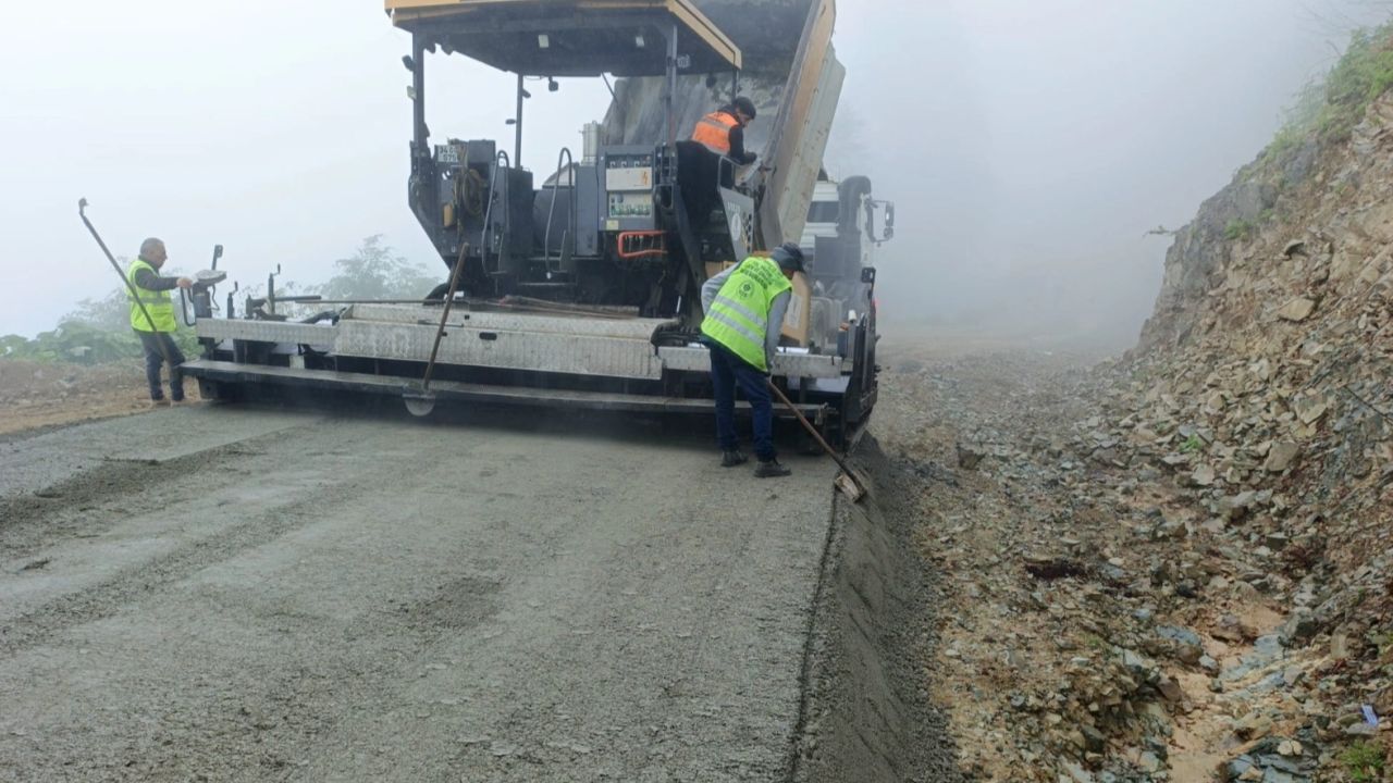 Trabzon’da yüksek kesimlerde yol seferberliği
