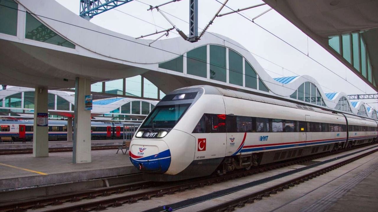 YHT seferlerine inşaat ayarı... 13 Ağustos'a kadar 6 tren seferine iptal