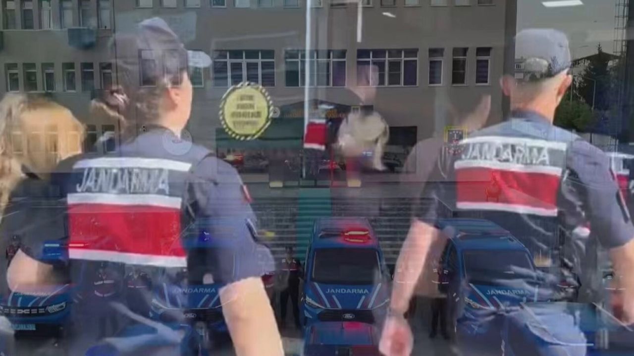 9 ilde 73 'siber' gözaltı! 2,3 milyar liralık hesap hareketi tespit edildi