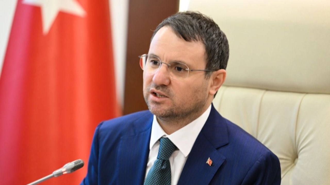 Adalet Bakanı Akın Gürlek manevi tazminat gelirini Türk Kızılay’a bağışladı