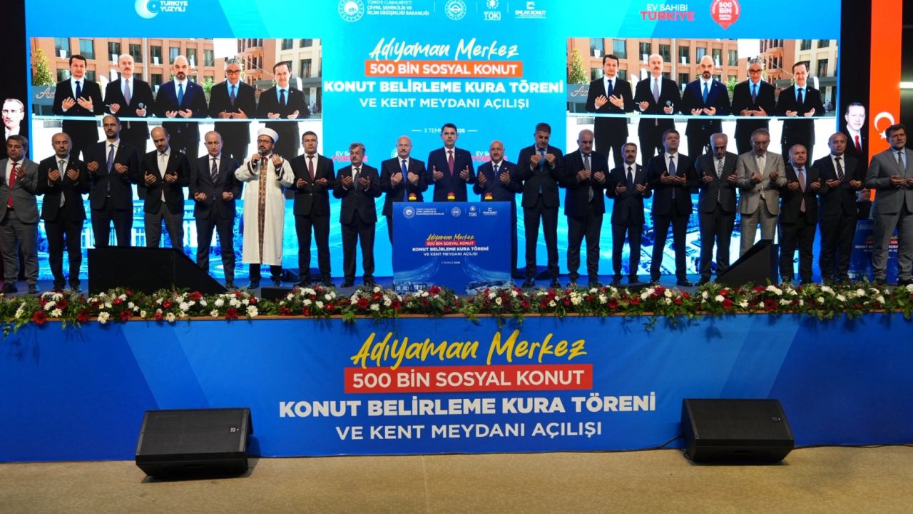 Adıyaman’da 4 bin 905 sosyal konut için kura çekildi... Yeni kent meydanı açıldı
