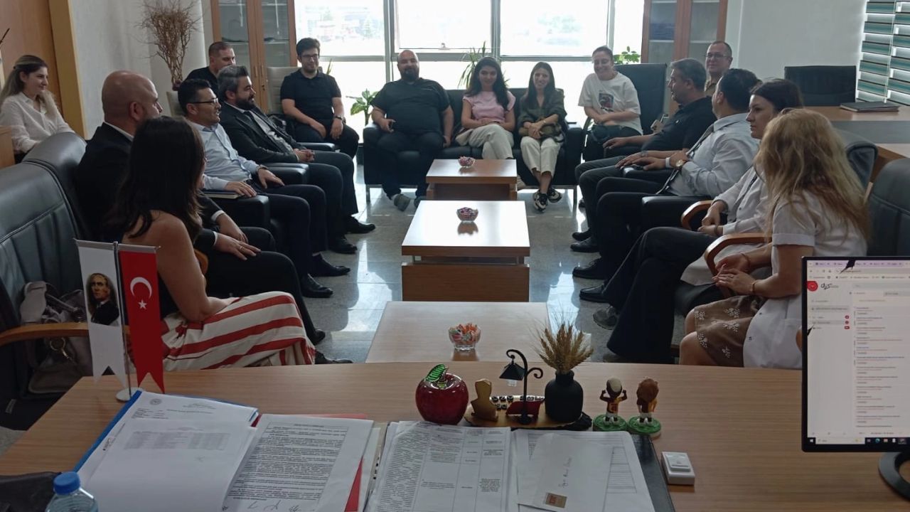 Ağrı İl Sağlık ACU çocuk hekimleriyle buluştu