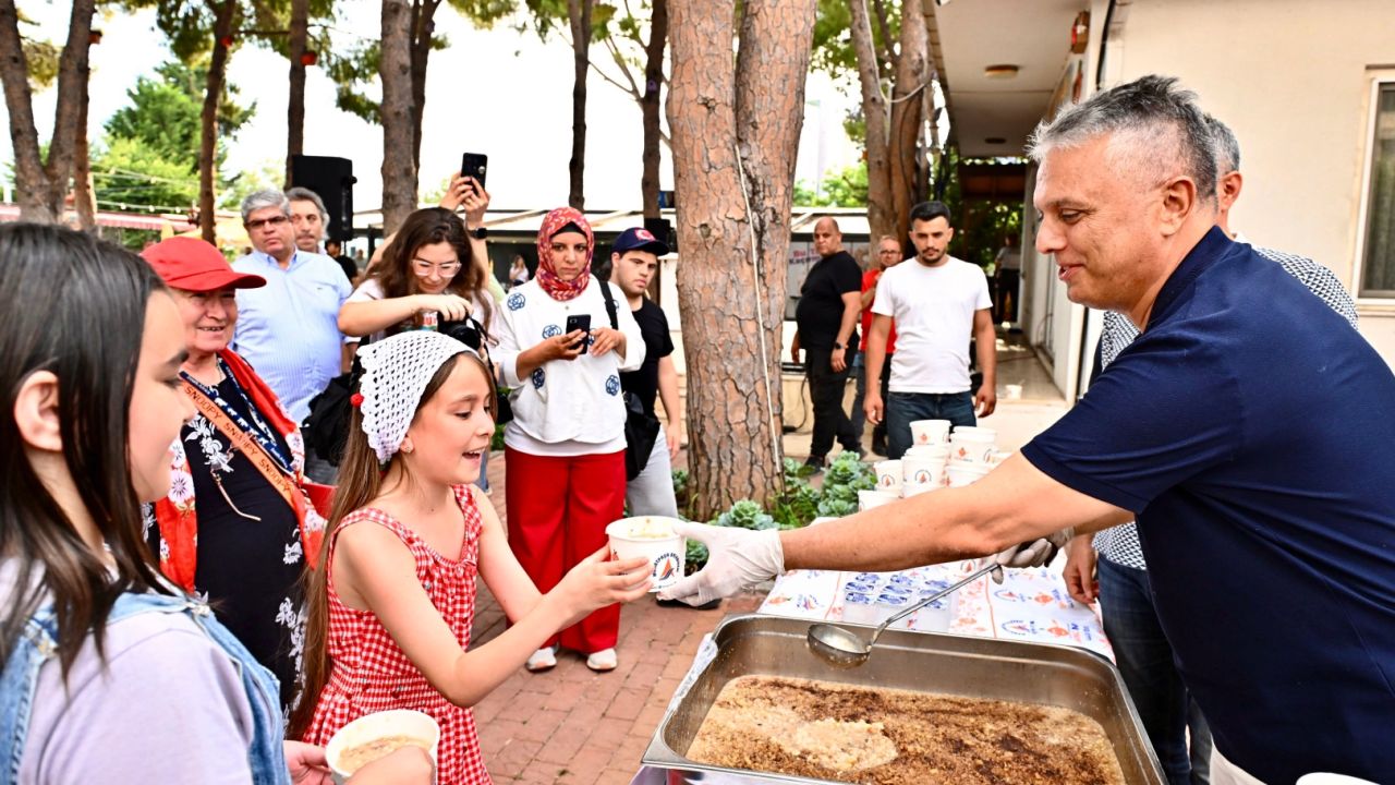 Antalya Muratpaşa'da 'engelsiz' ikram