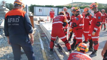 Balıkesir İtfaiyesi AFAD akreditasyonunu tamamladı