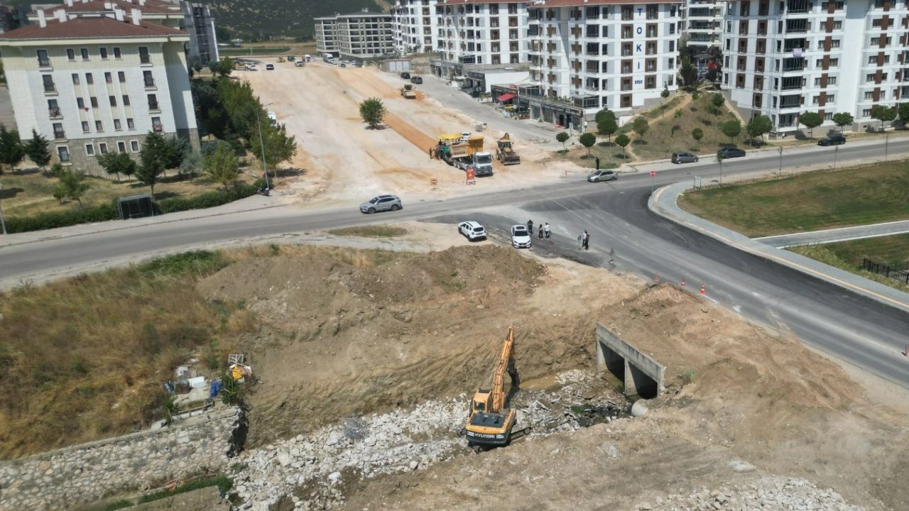Bursa Büyükşehir, Balkan Mahallesi’nde ulaşımı güçlendiriyor