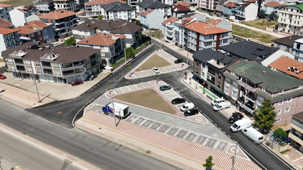 Bursa İnegöl'de 11 sokakta asfalt ve tretuvar çalışması tamamlandı