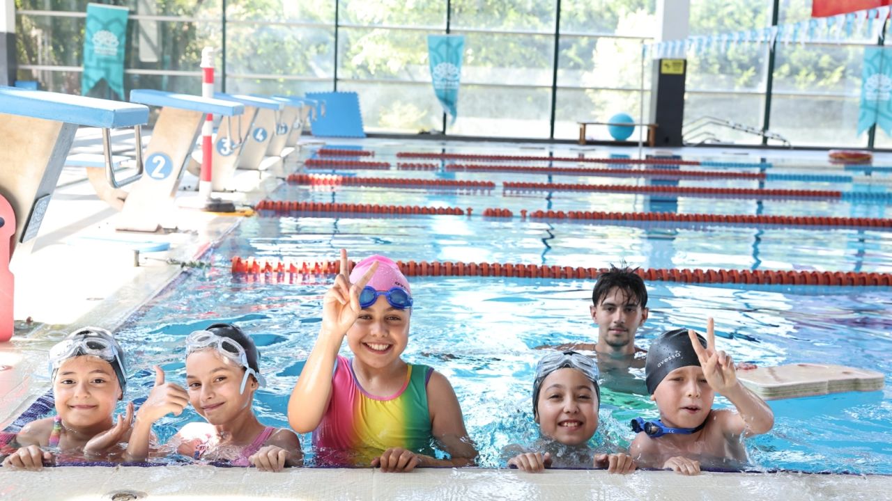 Bursa Nilüfer’in kırsal çocukları yüzme öğreniyor