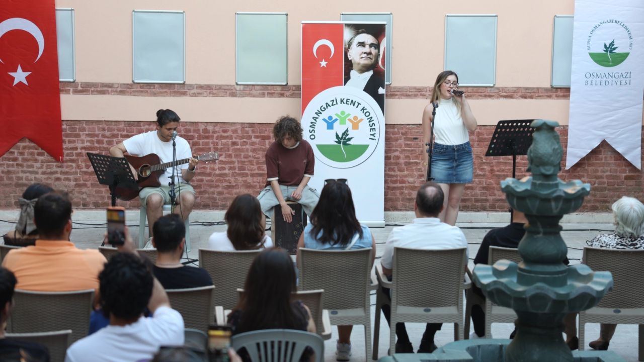 Bursa Osmangazi Gençlik Meclisi yeni döneme konserle başladı