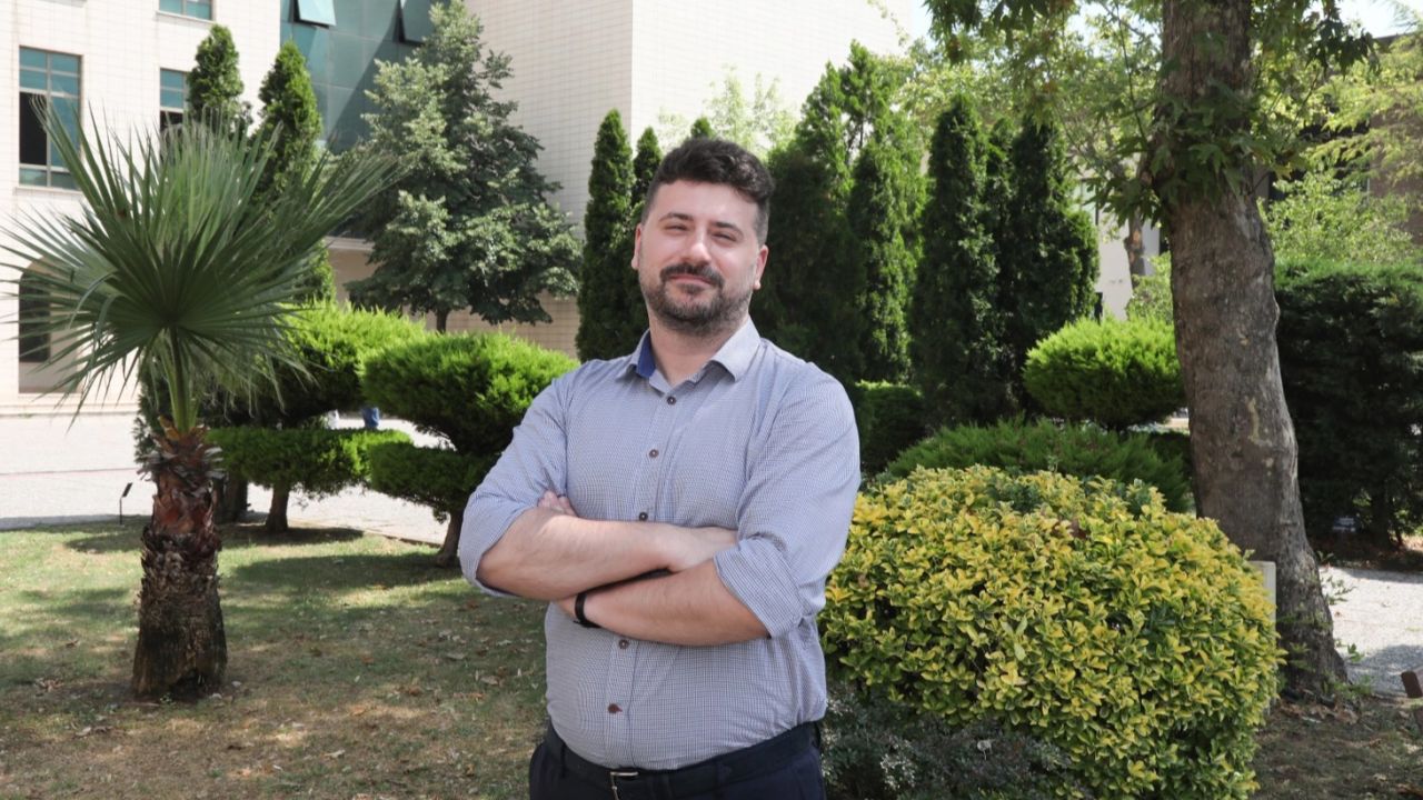Bursalı akademisyene uluslararası 'en iyi bildiri' ödülü