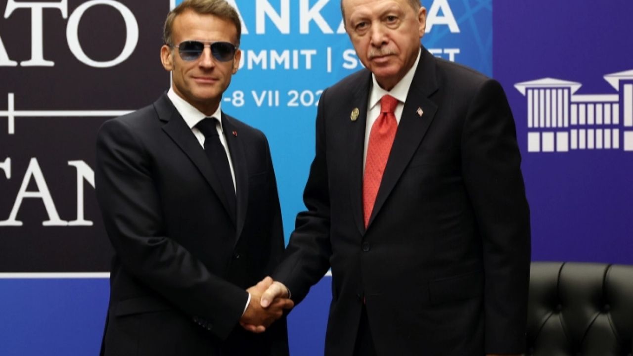 Cumhurbaşkanı Erdoğan, Macron ile bir araya geldi