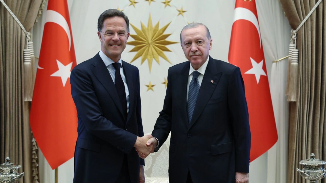 Cumhurbaşkanı Erdoğan, NATO Genel Sekreteri Rutte ile Külliye’de görüştü