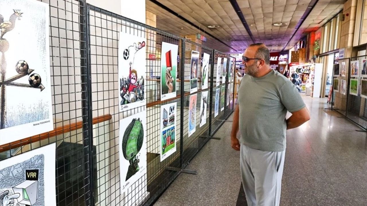 Denizli’de Karikatür Sergisi yolcularla buluştu