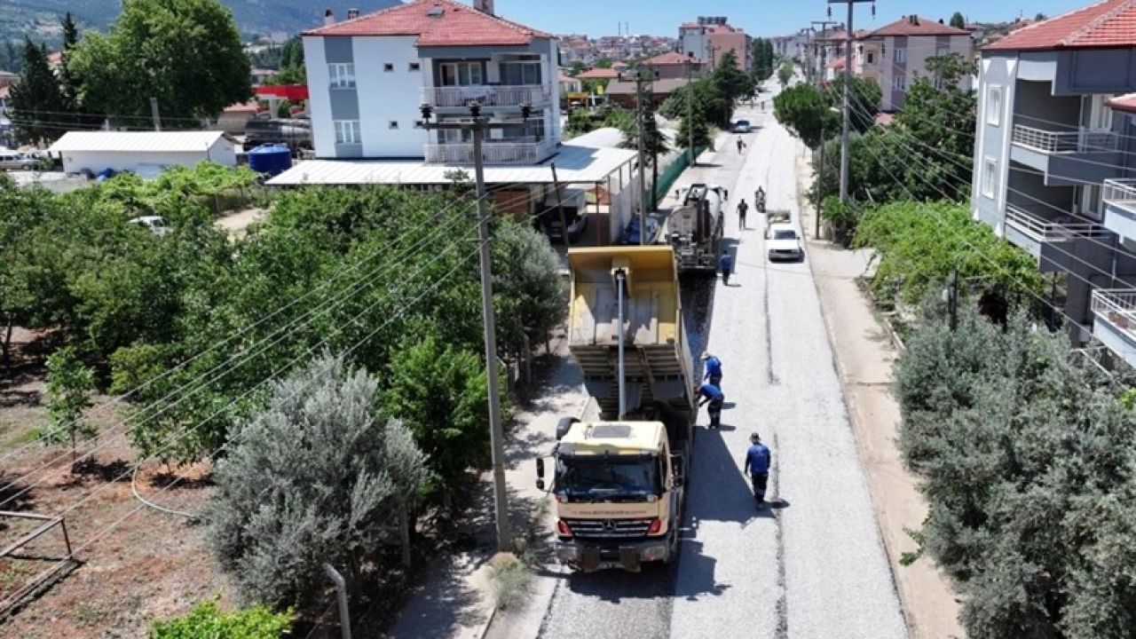 Denizli'de üstyapıda 220 kilometrelik dönüşüm başladı