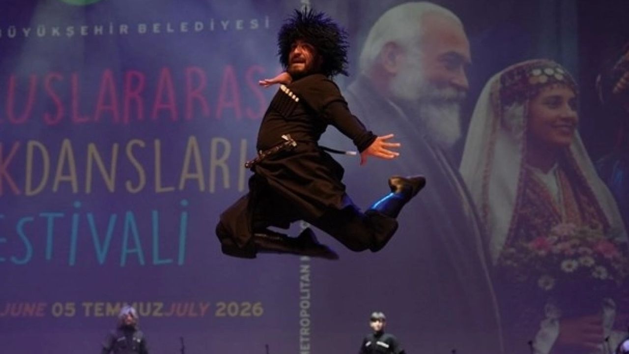 Dünyanın bütün renkleri Denizli’de buluştu