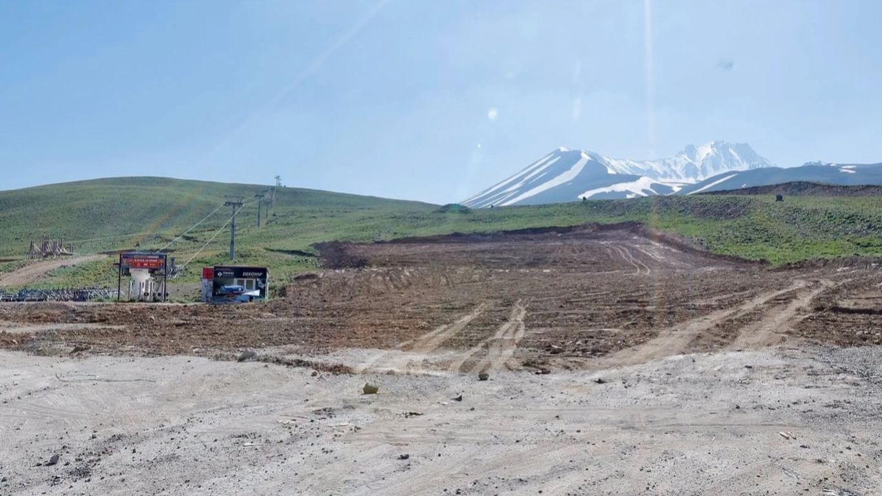 Erciyes Kayak Merkezi'nde kış sezonu hazırlıkları sürüyor