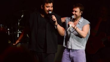 Eser Yenerler'den Murat Dalkılıç’la sürpriz düet