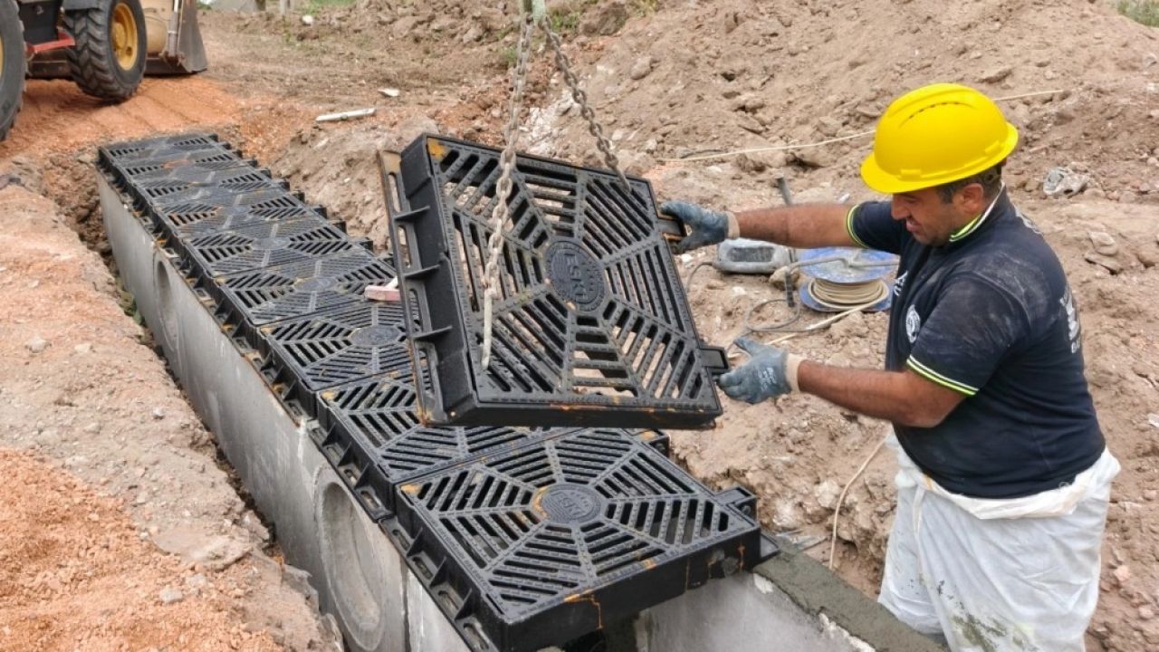 Eskişehir’de altyapı çalışmaları 7/24 devam ediyor