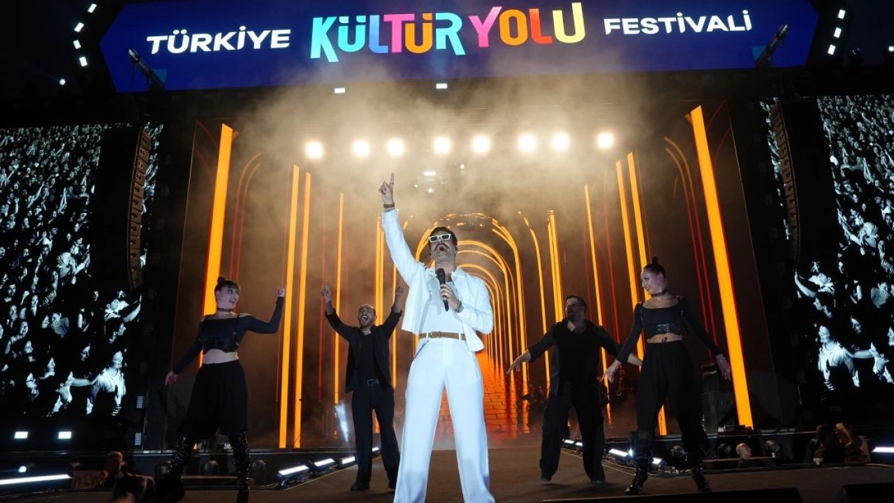 Gökhan Türkmen Bursa’yı salladı