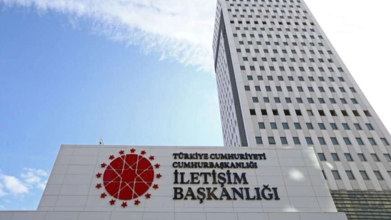 İletişim Başkanlığı: Son bir ayda FETÖ ile irtibatlı 2 bin 702 sosyal hesaba erişim engeli getirildi