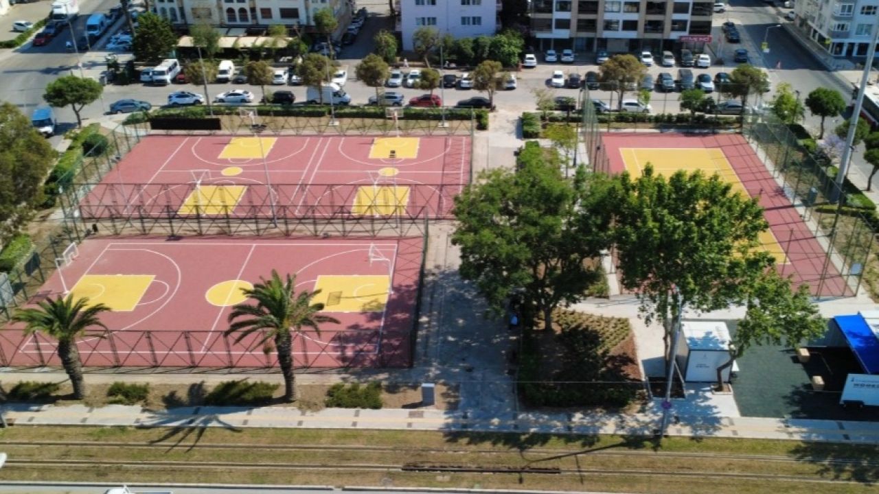 İzmir'de yeni spor istasyonu Göztepe’de açıldı