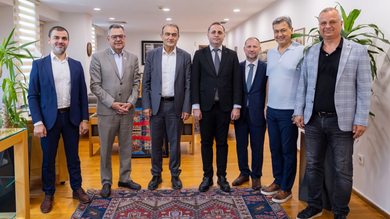 İzmir'in ulaşım modeli uluslararası takdir topladı