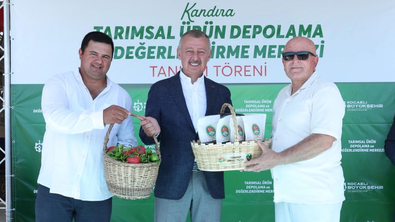 Kandıralı çiftçinin deposu Kocaeli Büyükşehir’den