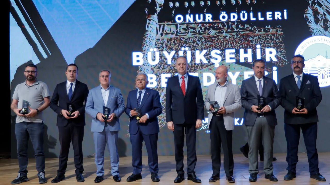 Kayseri Büyükşehir'e turizmde 3 ödül birden