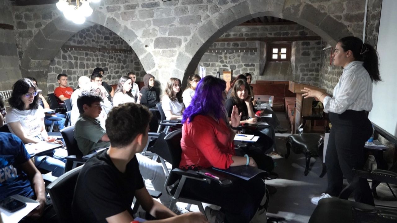 Kayseri Melikgazi'den İngilizce workshop
