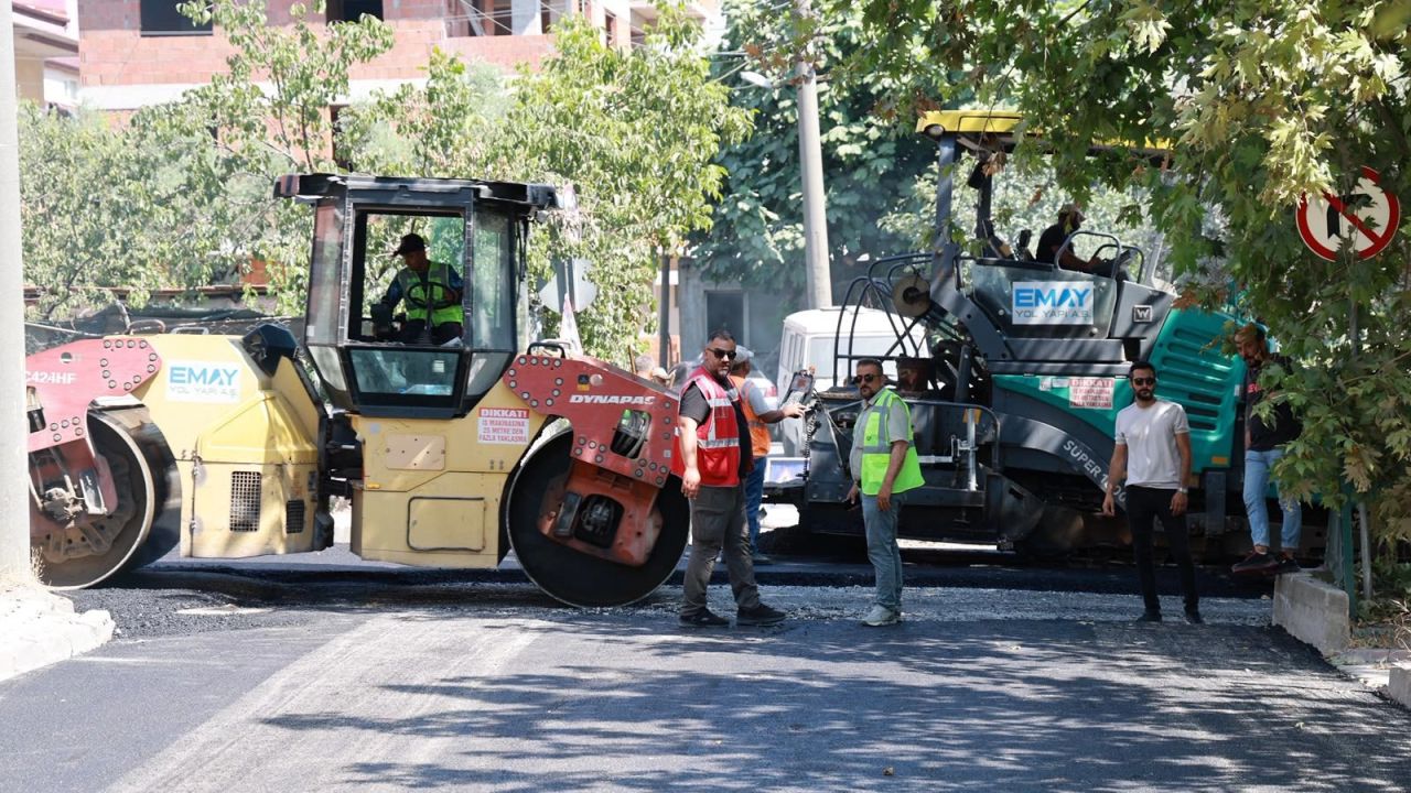 Kocaeli Gebze’de asfalt çalışmaları sürüyor