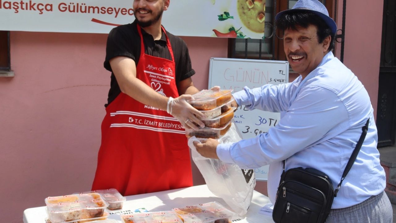 Kocaeli İzmit'te kaliteli ve ekonomik yemek desteğini sürdürüyor