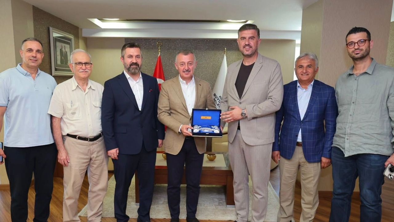 Kocaeli'de Başkan Büyükakın STK temsilcilerini ağırladı
